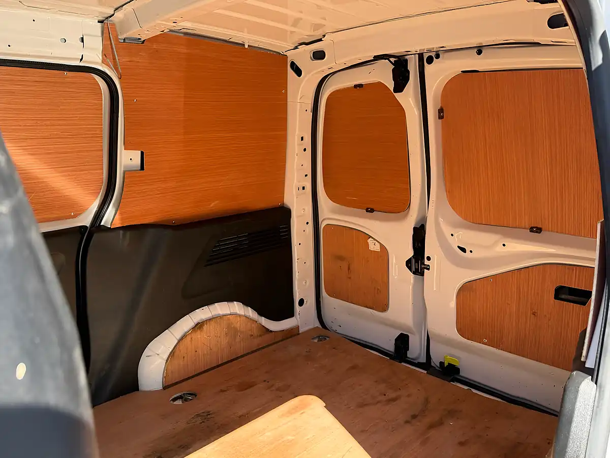 Used 2022 Toyota Proace City Active Vivid White - Interior and Exterior details 14