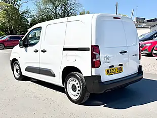 Used 2022 Toyota Proace City Active Vivid White - Interior and Exterior details 7