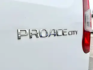 Used 2022 Toyota Proace City Active Vivid White - Interior and Exterior details 10