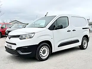Used 2022 Toyota Proace City Active Vivid White - Interior and Exterior details 2