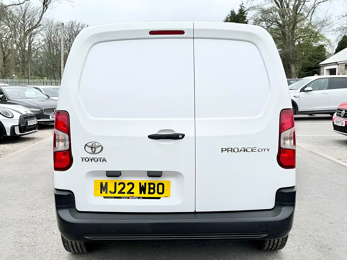 Used 2022 Toyota Proace City Active Vivid White - Interior and Exterior details 5