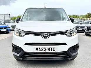 Used 2022 Toyota Proace City Active Vivid White - Interior and Exterior details 2