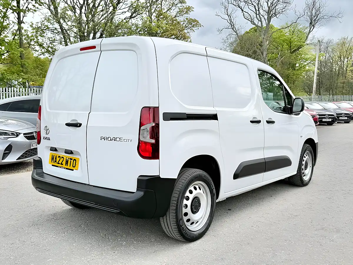 Used 2022 Toyota Proace City Active Vivid White - Interior and Exterior details 5