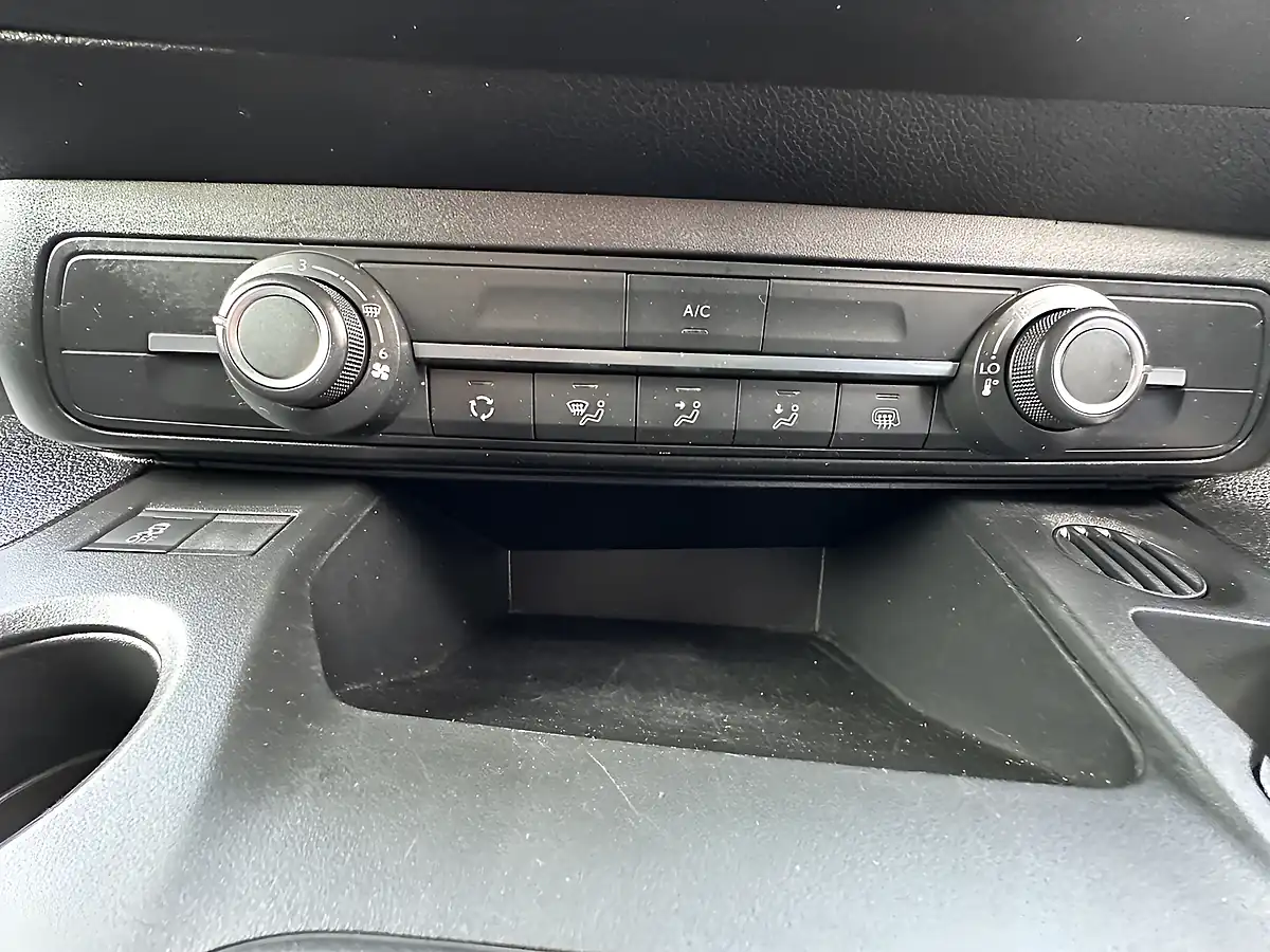 Used 2022 Toyota Proace City Active White - Interior and Exterior details 19