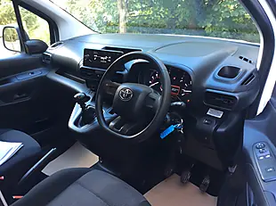 Used 2022 Toyota Proace City Active White - Interior and Exterior details 11