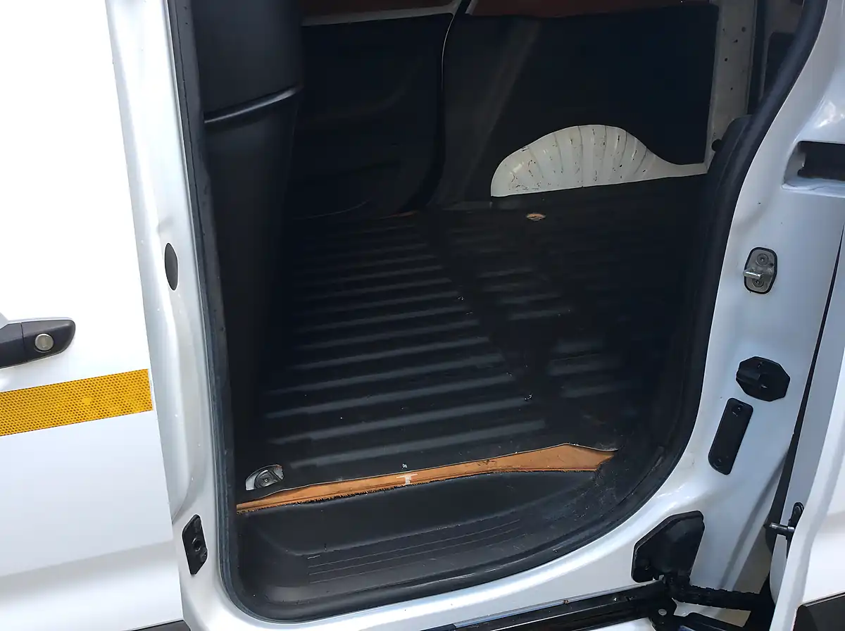 Used 2022 Toyota Proace City Active White - Interior and Exterior details 13