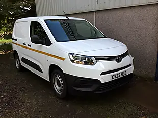 Used 2022 Toyota Proace City Active White - Interior and Exterior details 2