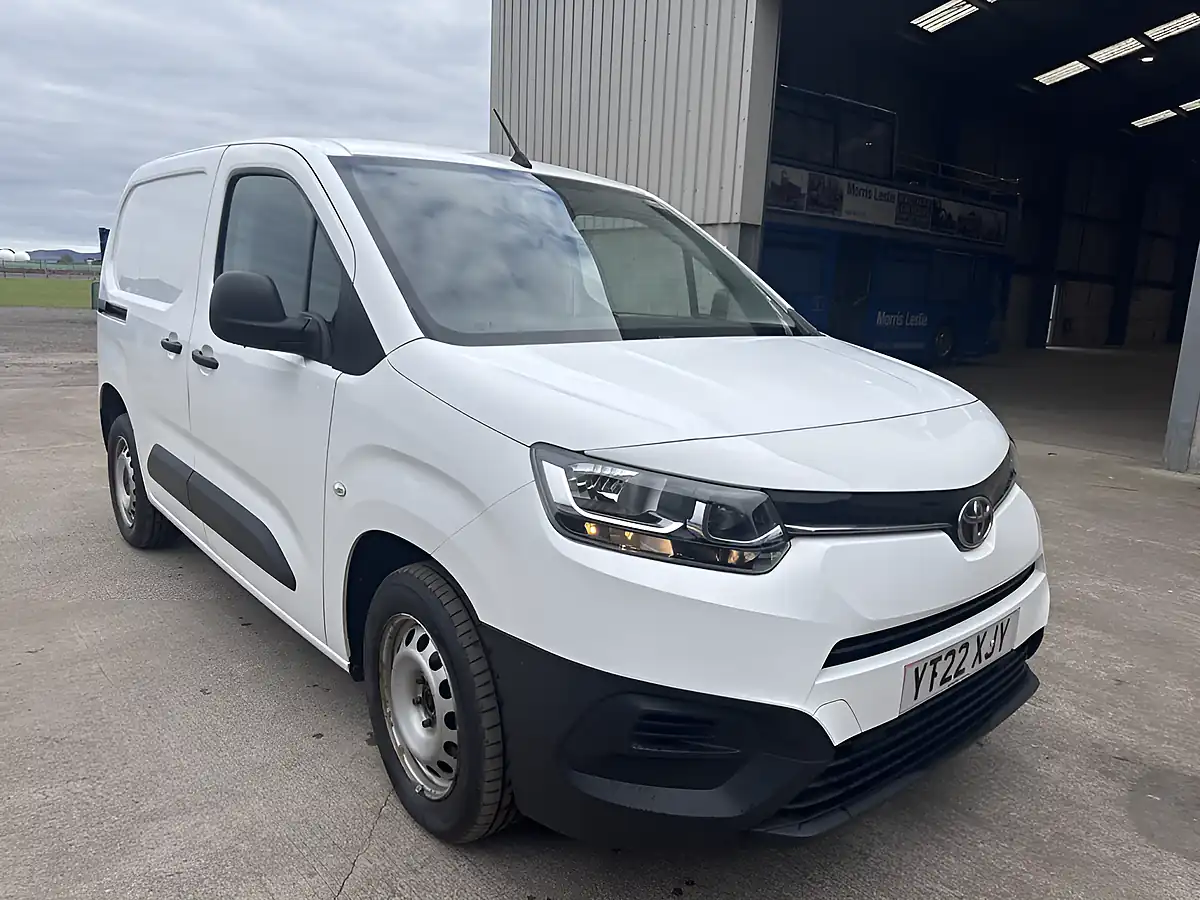 Used 2022 Toyota Proace City Active White - Front View