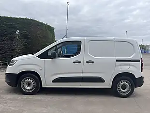 Used 2022 Toyota Proace City Active White - Interior and Exterior details 2