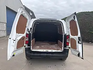 Used 2022 Toyota Proace City Active White - Interior and Exterior details 4