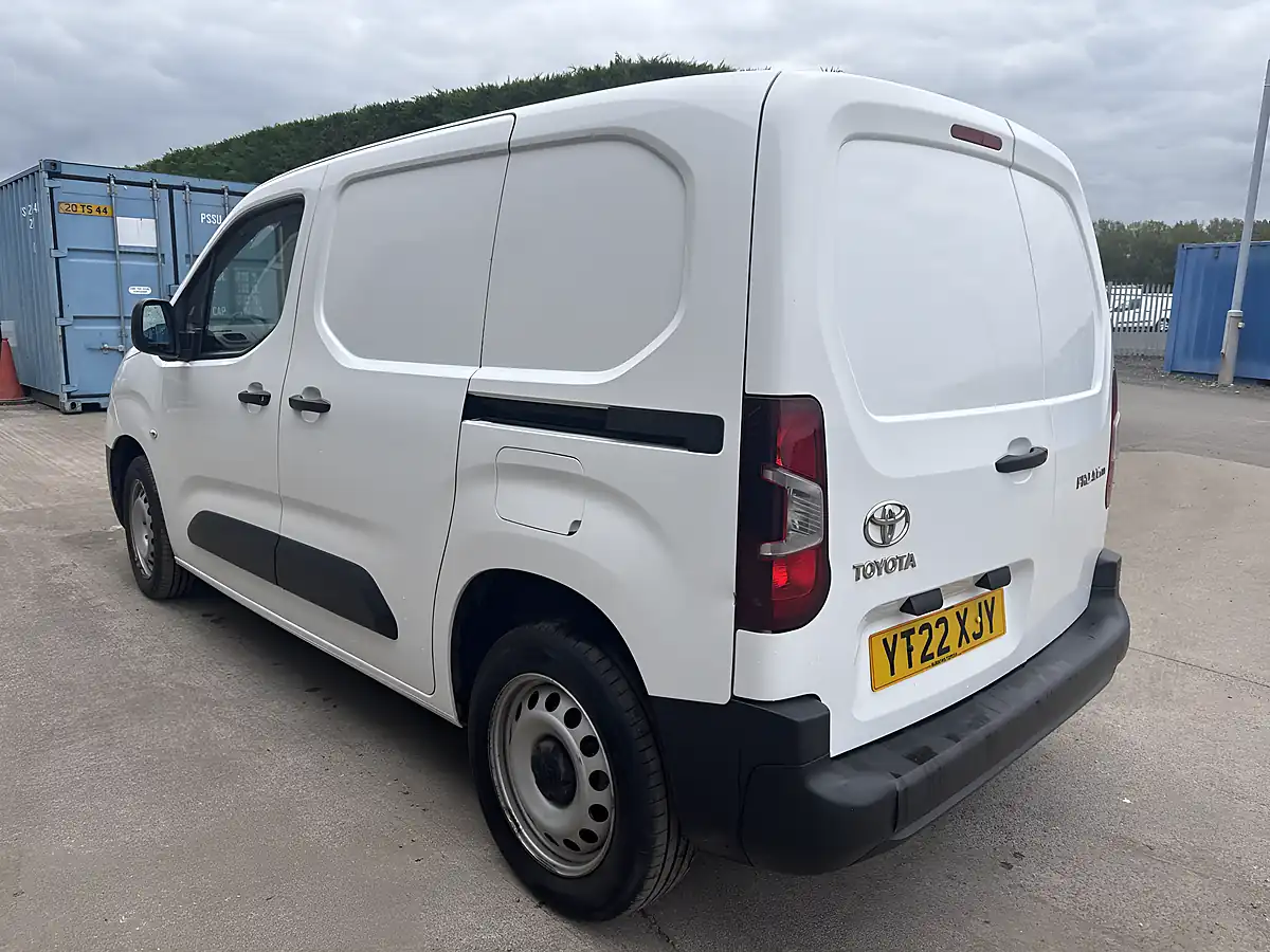 Used 2022 Toyota Proace City Active White - Interior and Exterior details 5