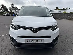 Used 2022 Toyota Proace City Active White - Interior and Exterior details 7