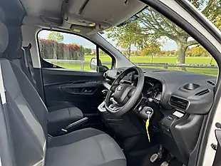 Used 2022 Toyota Proace City Active White - Interior and Exterior details 15