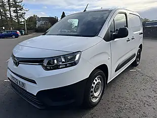 Used 2022 Toyota Proace City Active White - Interior and Exterior details 3