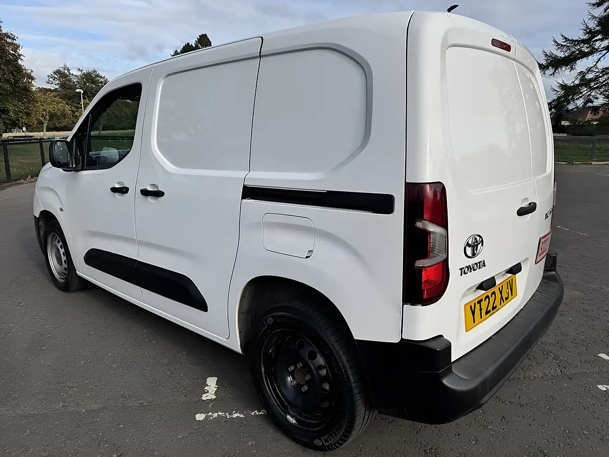 Used 2022 Toyota Proace City Active White - Interior and Exterior details 5