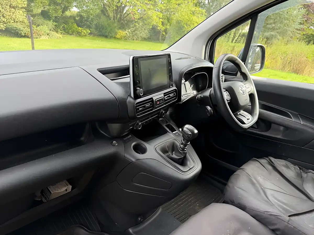 Used 2022 Toyota Proace City Design Black - Interior and Exterior details 14