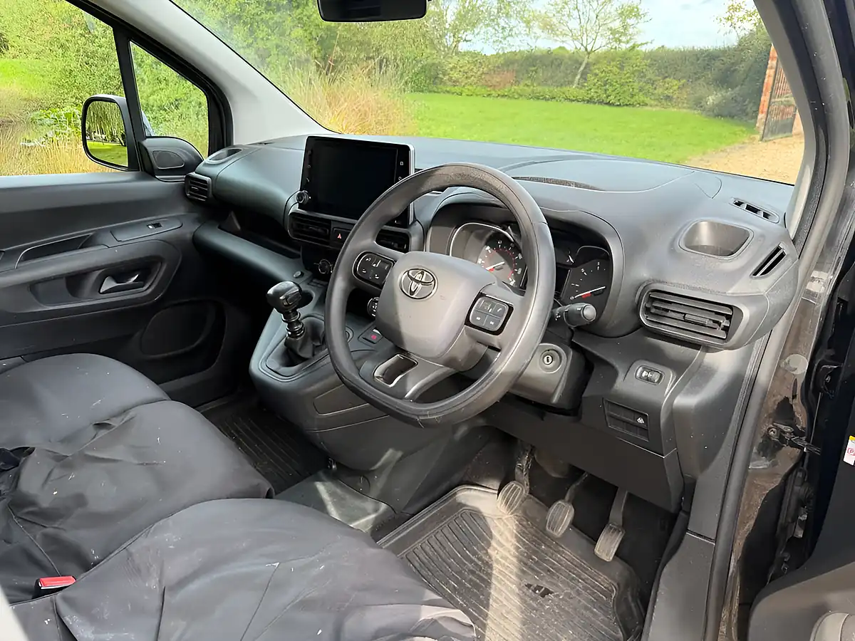 Used 2022 Toyota Proace City Design Black - Interior and Exterior details 9