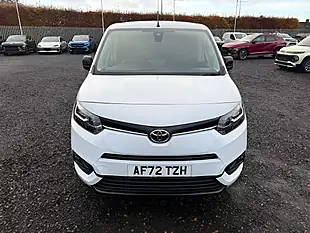 Used 2022 Toyota Proace City Design White - Interior and Exterior details 2