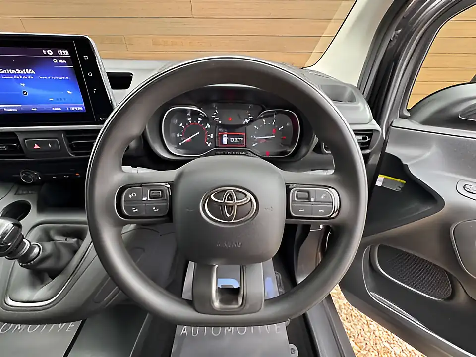 Used 2022 Toyota Proace City Icon Grey - Interior and Exterior details 18