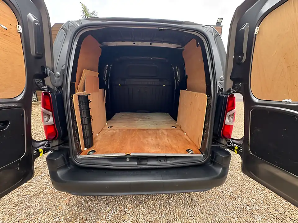 Used 2022 Toyota Proace City Icon Grey - Interior and Exterior details 5
