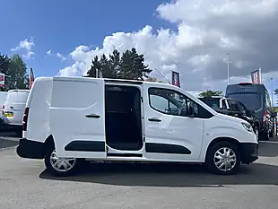 Used 2022 Toyota Proace City Icon Long Panel Van White - Interior and Exterior details 13