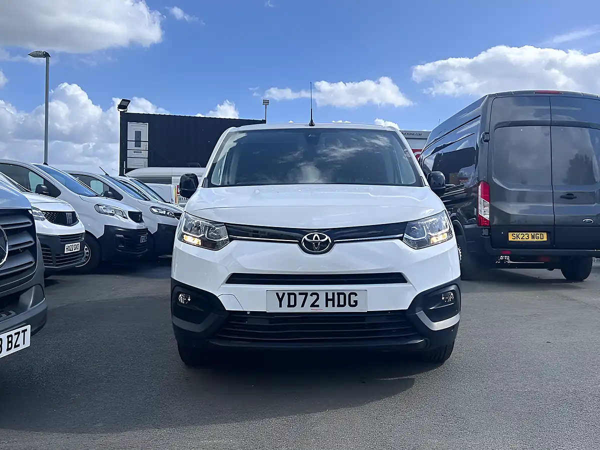 Used 2022 Toyota Proace City Icon Long Panel Van White - Interior and Exterior details 9