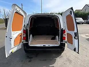 Used 2022 Toyota Proace City Icon White - Interior and Exterior details 5
