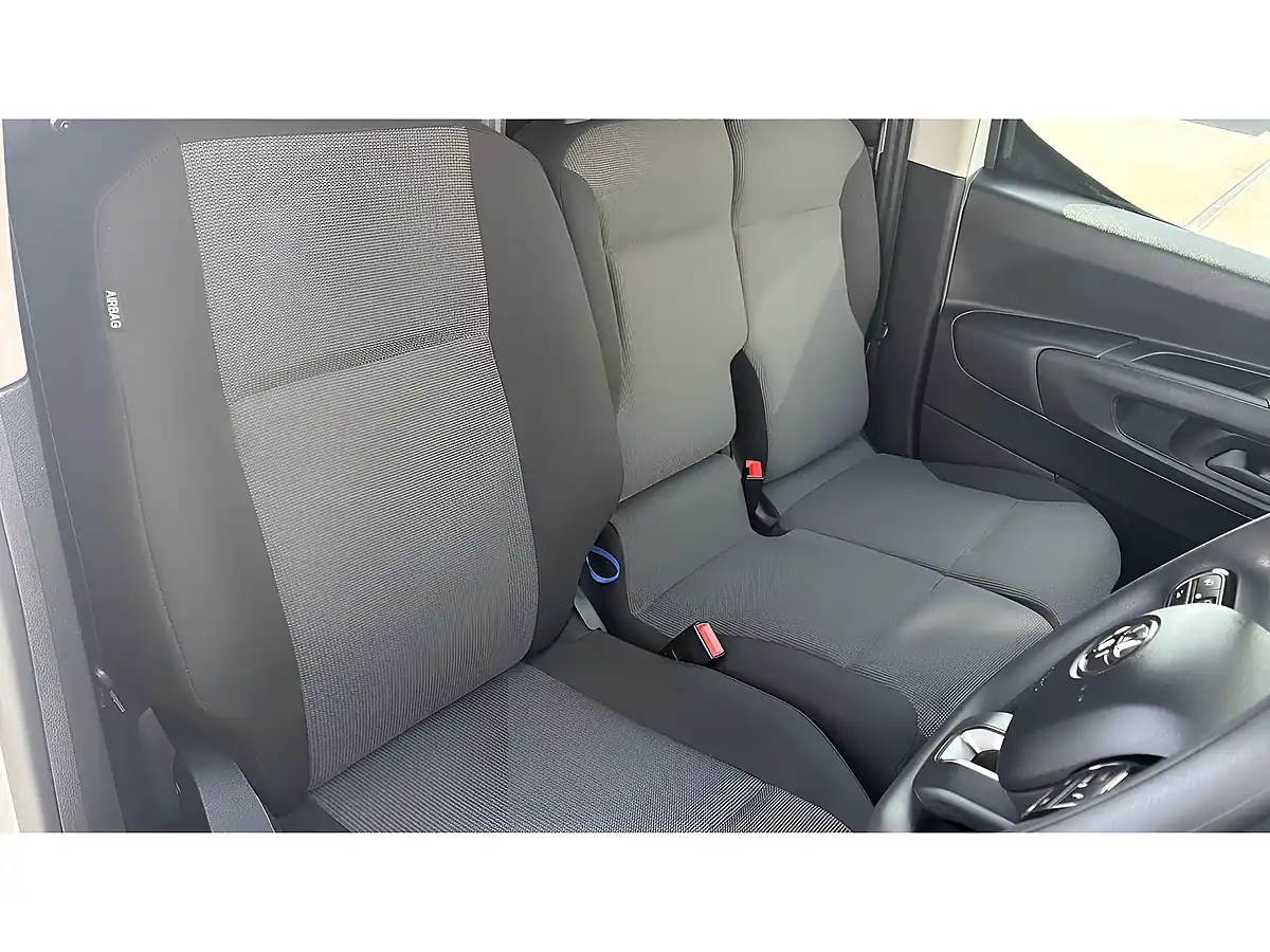 Used 2022 Toyota Proace City Icon White - Interior and Exterior details 11