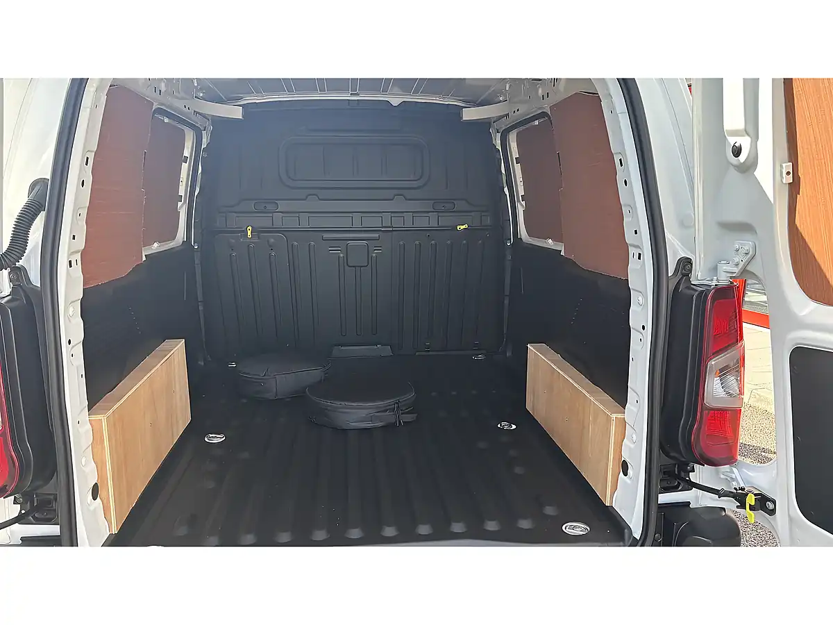 Used 2022 Toyota Proace City Icon White - Interior and Exterior details 2