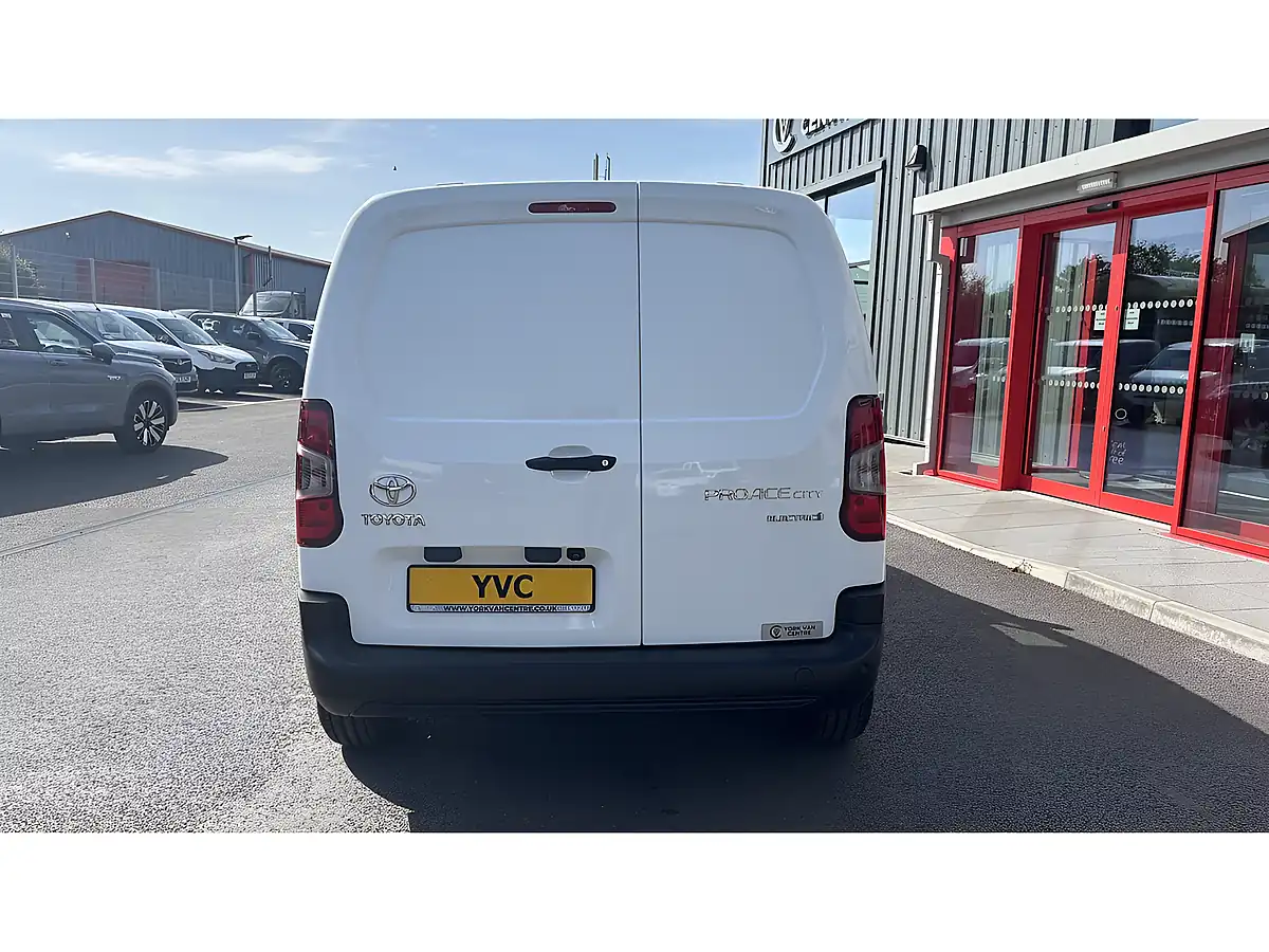 Used 2022 Toyota Proace City Icon White - Interior and Exterior details 6