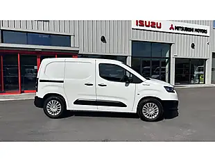 Used 2022 Toyota Proace City Icon White - Interior and Exterior details 8