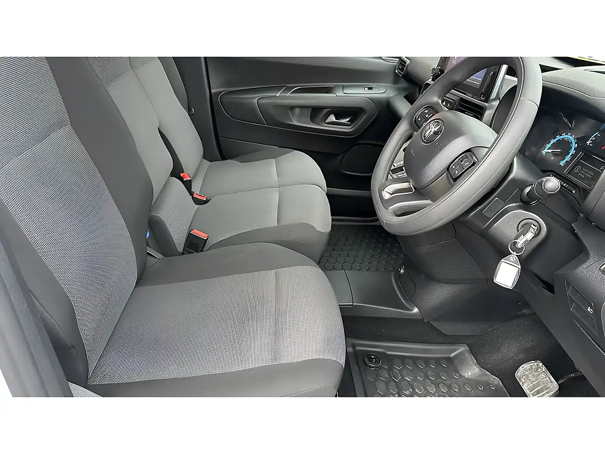 Used 2022 Toyota Proace City Icon White - Interior and Exterior details 4