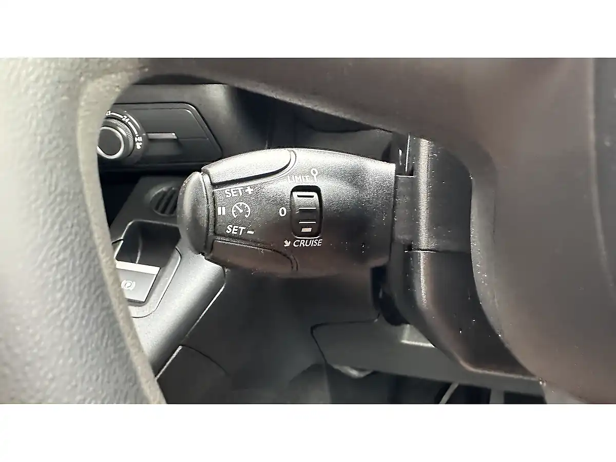 Used 2022 Toyota Proace City Icon White - Interior and Exterior details 8