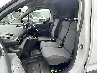 Used 2022 Toyota Proace City Icon White - Interior and Exterior details 11