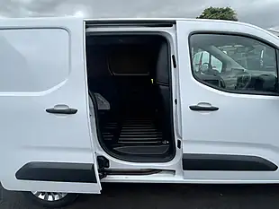Used 2022 Toyota Proace City Icon White - Interior and Exterior details 12