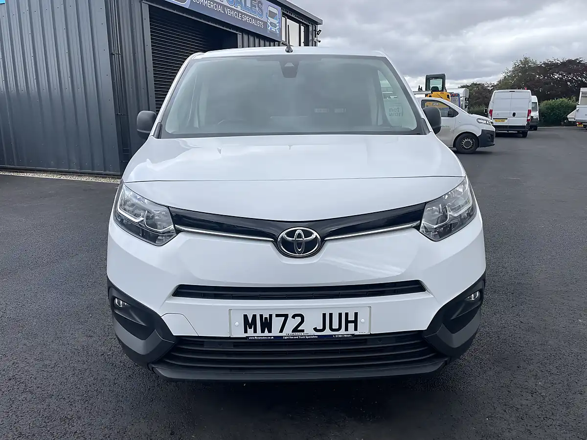 Used 2022 Toyota Proace City Icon White - Interior and Exterior details 2