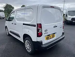 Used 2022 Toyota Proace City Icon White - Interior and Exterior details 4