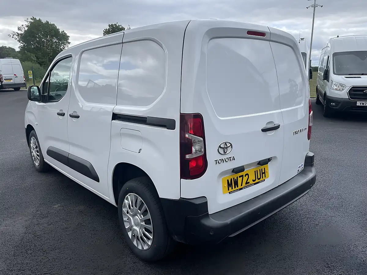 Used 2022 Toyota Proace City Icon White - Interior and Exterior details 4