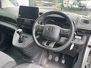Used 2022 Toyota Proace City Icon White - Interior and Exterior details 7