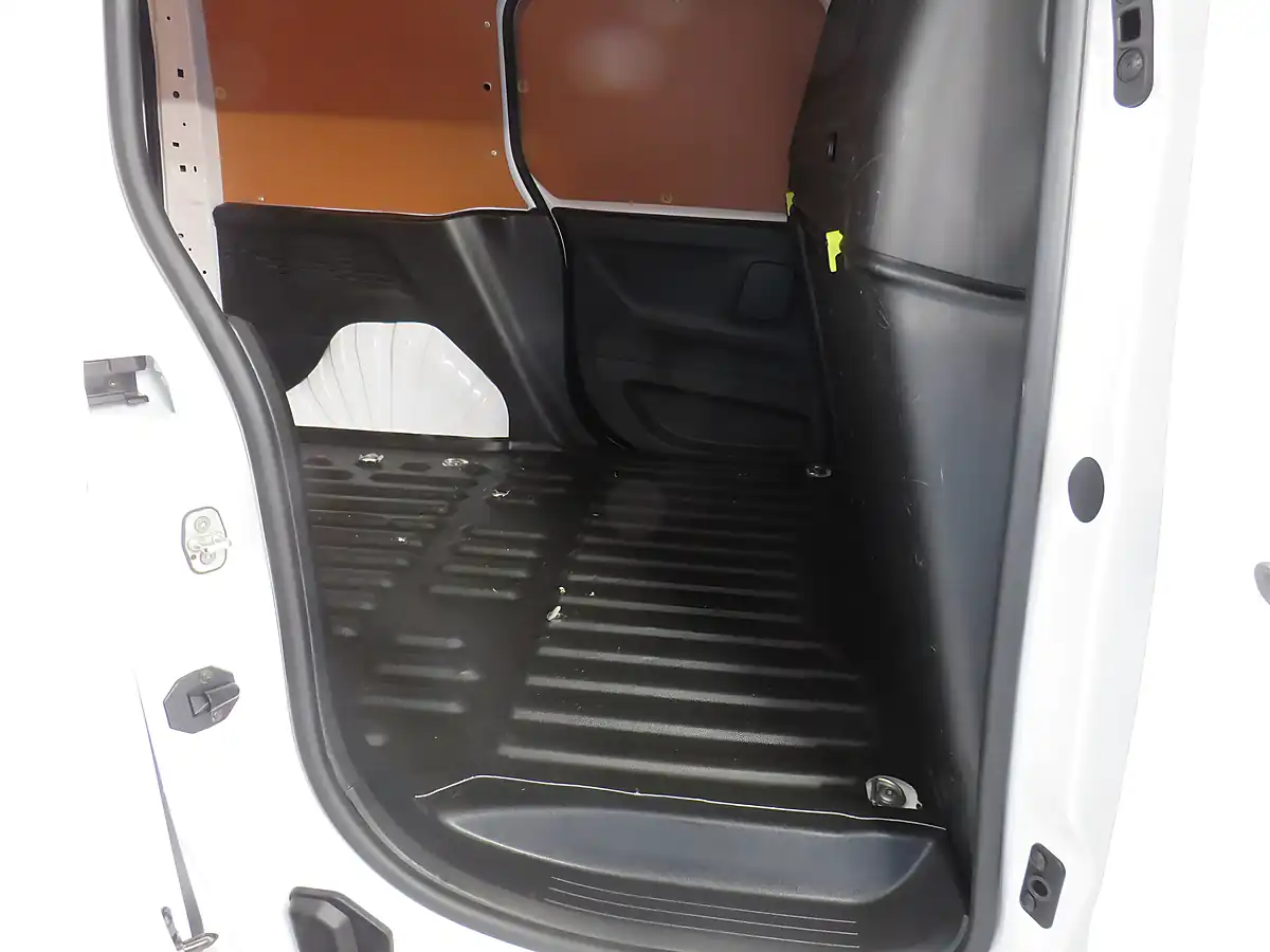 Used 2022 Toyota Proace City Icon White - Interior and Exterior details 8
