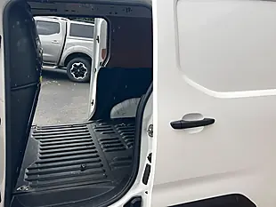 Used 2022 Toyota Proace City Icon White - Interior and Exterior details 12