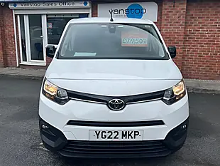 Used 2022 Toyota Proace City Icon White - Interior and Exterior details 4