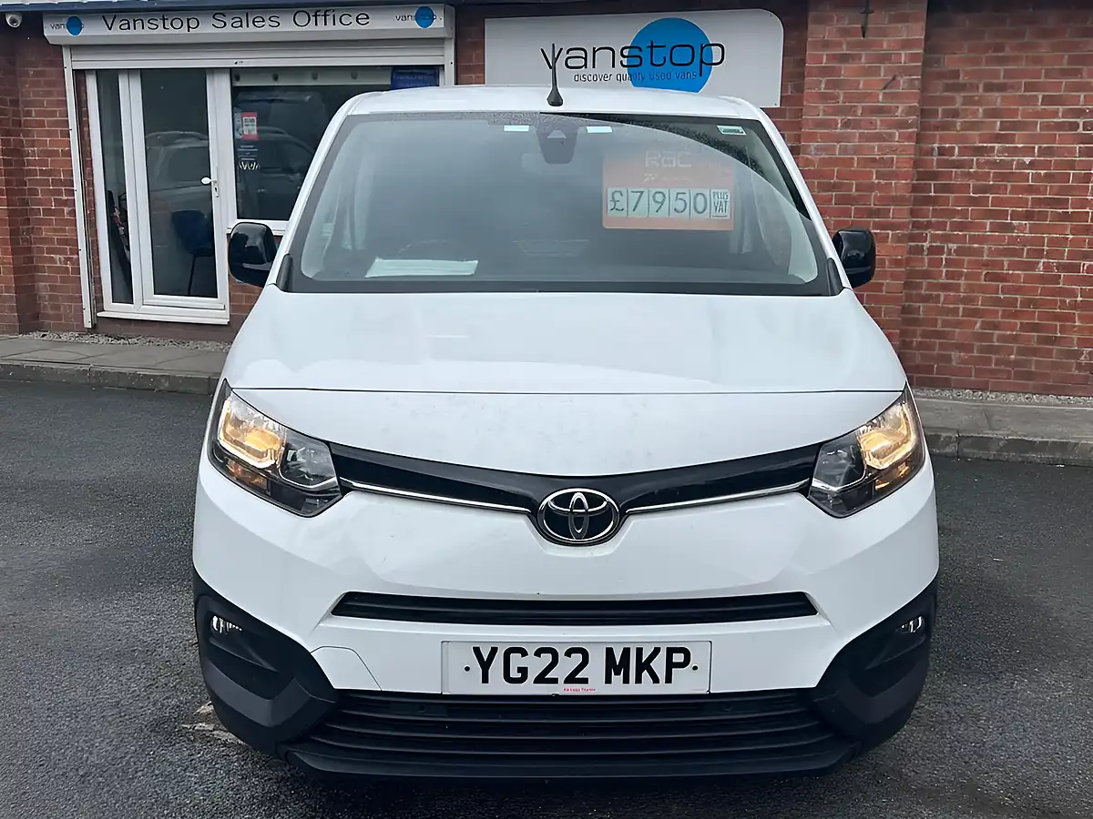 Used 2022 Toyota Proace City Icon White - Interior and Exterior details 4
