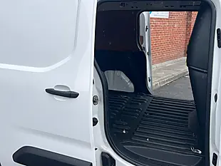 Used 2022 Toyota Proace City Icon White - Interior and Exterior details 9