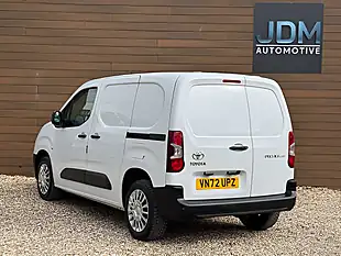 Used 2022 Toyota Proace City Icon White - Interior and Exterior details 7