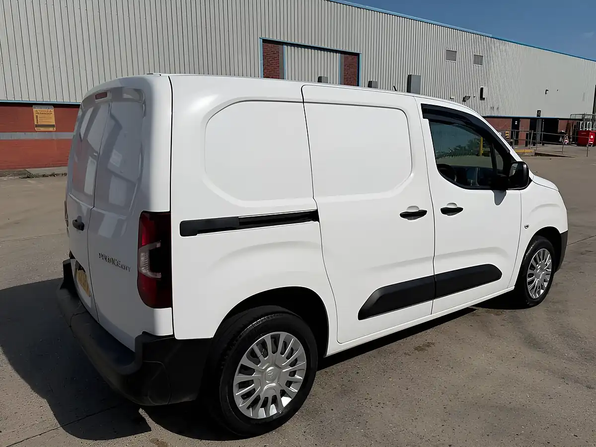 Used 2022 Toyota Proace City Icon White - Interior and Exterior details 3
