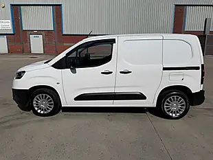 Used 2022 Toyota Proace City Icon White - Interior and Exterior details 6