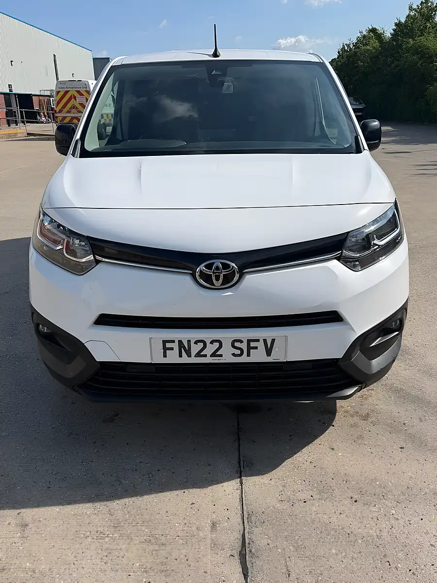 Used 2022 Toyota Proace City Icon White - Interior and Exterior details 7
