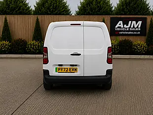 Used 2022 Toyota Proace City L1 Icon White - Interior and Exterior details 7
