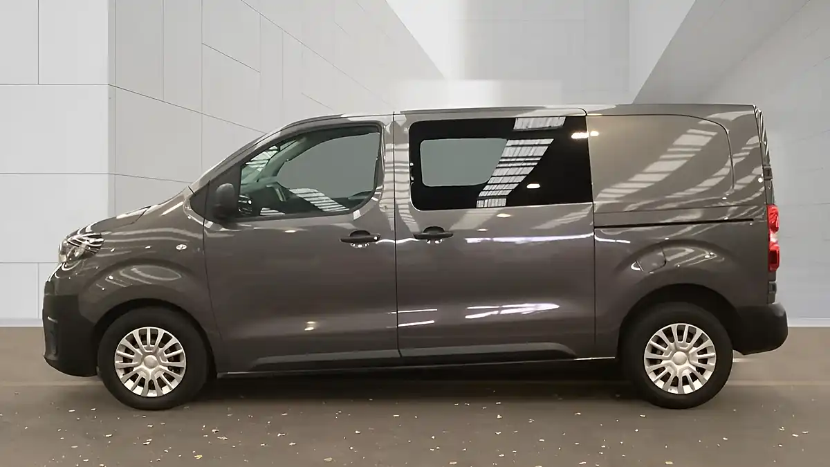 Used 2022 Toyota Proace Icon Medium 6 SEAT Grey - Interior and Exterior details 8